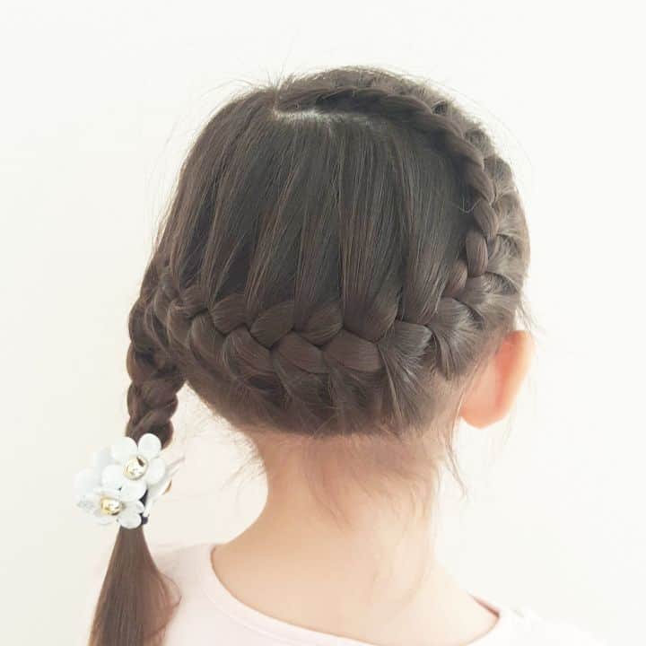 佐藤純さんのインスタグラム写真 - (佐藤純Instagram)「久々に。。。 今朝の娘ヘアアレンジ。  上から方編みこみではじめて、耳後ろから普通の編み込み、最後は三つ編み。  #子供ヘアアレンジ#子供のヘアアレンジ#娘ヘアアレンジ#ヘアアレンジ#hairarrange#kidshairarrange #kids#編み込み#あみこみ #みつあみ #三つ編み #年長#5才 #ママ#ママモデル#mama#mamamodel」5月13日 10時00分 - junsatoidea