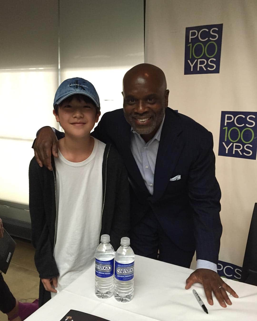 藤田織也のインスタグラム：「Today I had great time with @la_reid . I respect him as a producer and as a person.  I will do my best till I will sing to you. #lareid #singtome #singtoyou #legend #sing #dance #projecttaro #producer #kenyafujita #藤田織也」