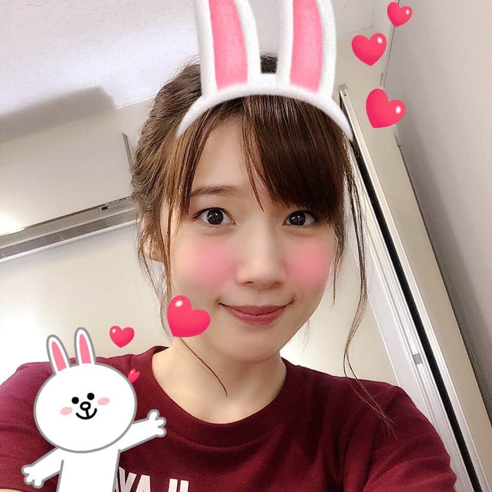 内田真礼のインスタグラム：「リリイベ東京、にかいめ！ ありがとうございましたー！  いまのカメラアプリってすごいー‼︎‼︎」
