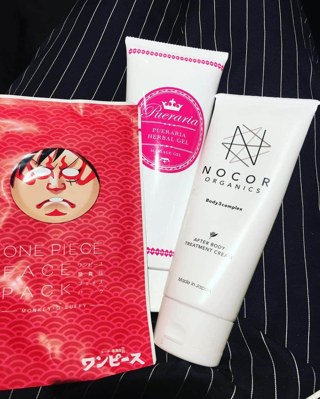 星野ナミのインスタグラム：「肌とお尻と胸をケアする必需品✨撮影前のお助けアイテムです❤︎」