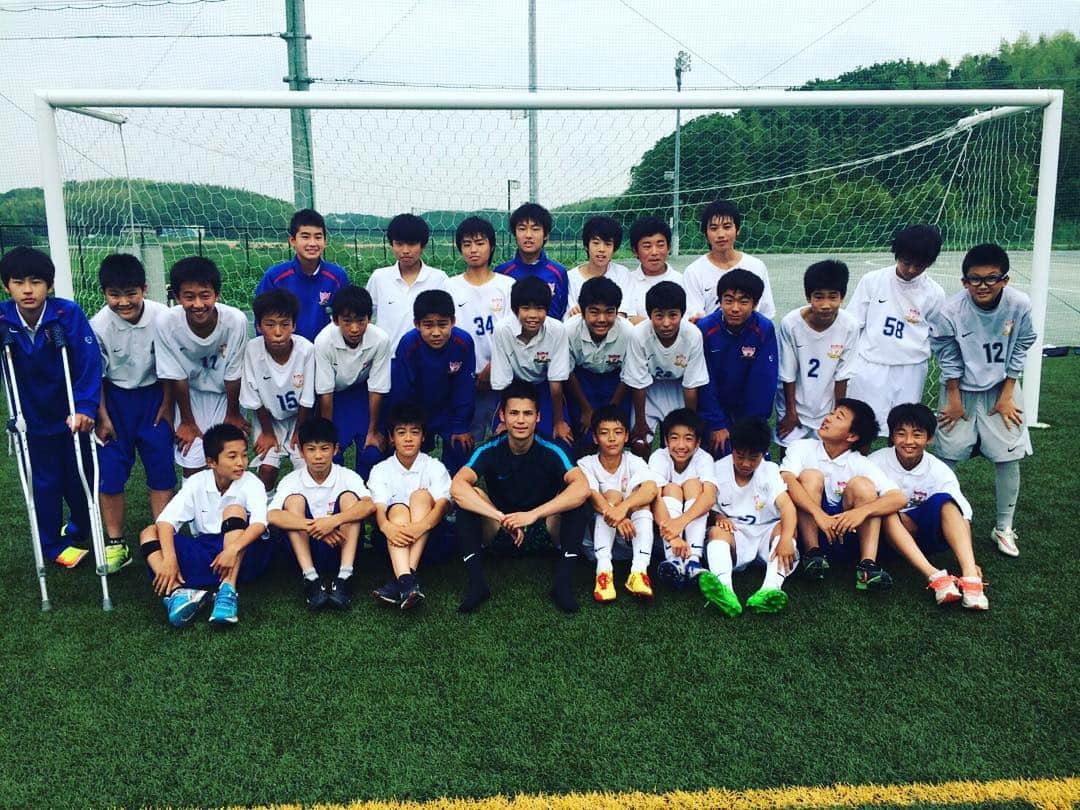 宮市亮のインスタグラム：「高校生、中学生のみんな今日はありがとう！ #初心 #サッカーっていいよね #中京大中京OB #なんだかんだ走れるやん！」