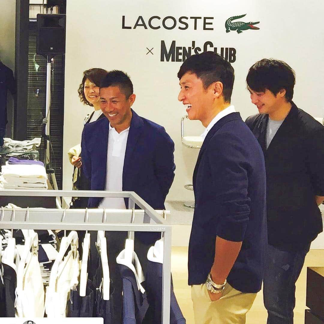 前園真聖さんのインスタグラム写真 - (前園真聖Instagram)「✨メンクラ編集長の戸賀さんとLACOSTE×MEN’S CLUBトークショー✨ そして戸賀さんInstagramデビューです👍🏾 #LACOSTE #ラコステ #MENSCLUB #メンクラ #L1212 #クールビズ #大人トラッド #戸賀敬城 #トガブロ」5月16日 2時38分 - maezono_masakiyo