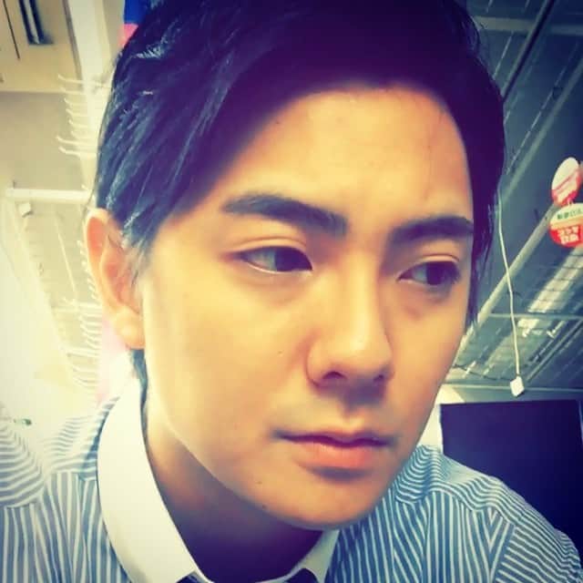 長田成哉のインスタグラム：「キンチョーするね。 #初日」