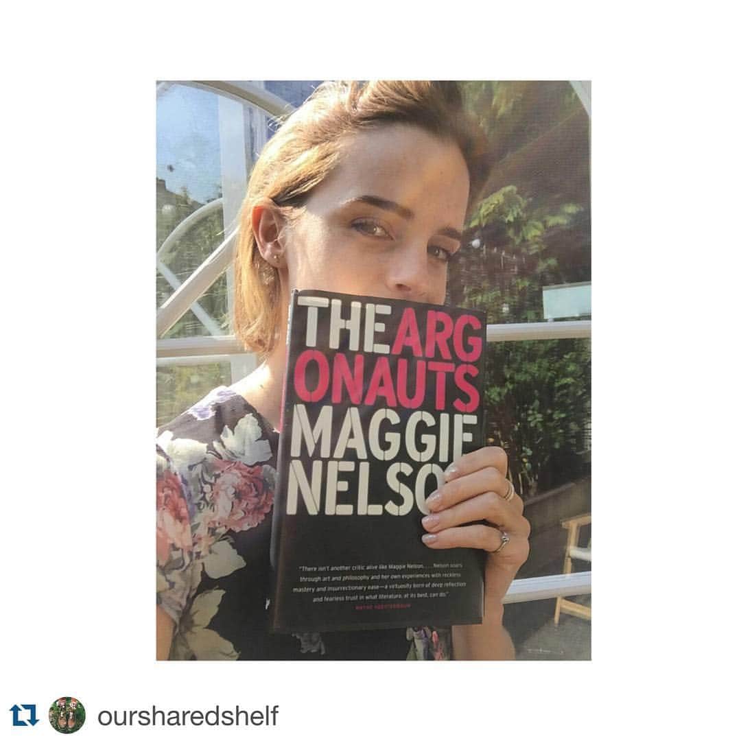 エマ・ワトソンさんのインスタグラム写真 - (エマ・ワトソンInstagram)「#Repost @oursharedshelf ・・・ May book :) #oursharedshelf  #MaggieNelson  #TheArgonauts」5月17日 20時41分 - emmawatson