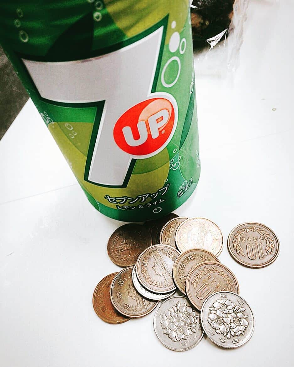 馬場良馬さんのインスタグラム写真 - (馬場良馬Instagram)「110円のジュースを買うのに、 510円を入れてボタン押したのに、 10円が認識されていなかった現実…。笑」5月18日 16時21分 - ryoma_baba