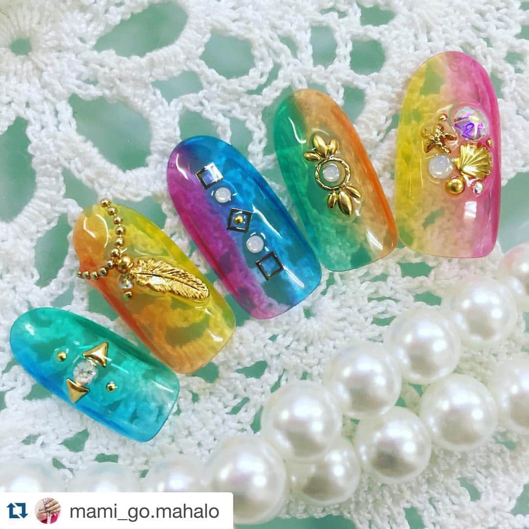 Seesawgel Officialさんのインスタグラム写真 Seesawgel Officialinstagram Seesaw新商品アクアシリーズがふんだんに使われてる かわいい トロピカルサマー Repost Mami Go Mahalo With Repostapp Nail Gelnail Sculpturenail Design