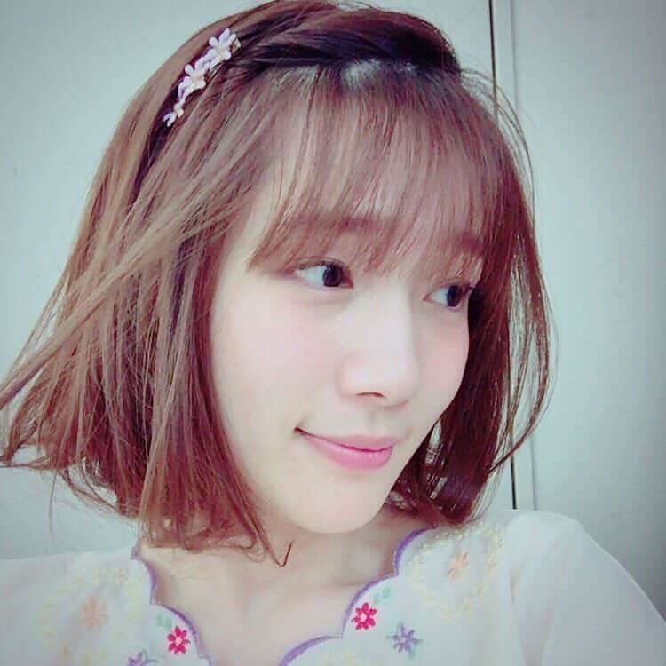 内田真礼さんのインスタグラム写真 - (内田真礼Instagram)「リリイベ大阪いっかいめ！ ありがとうございました！  くるくる髪にしてもらいました🌺」5月22日 15時24分 - maaya.uchida