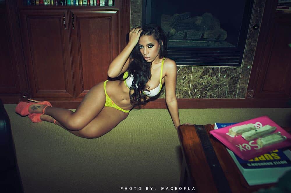 Charm Killingsのインスタグラム：「#CharmKillings」