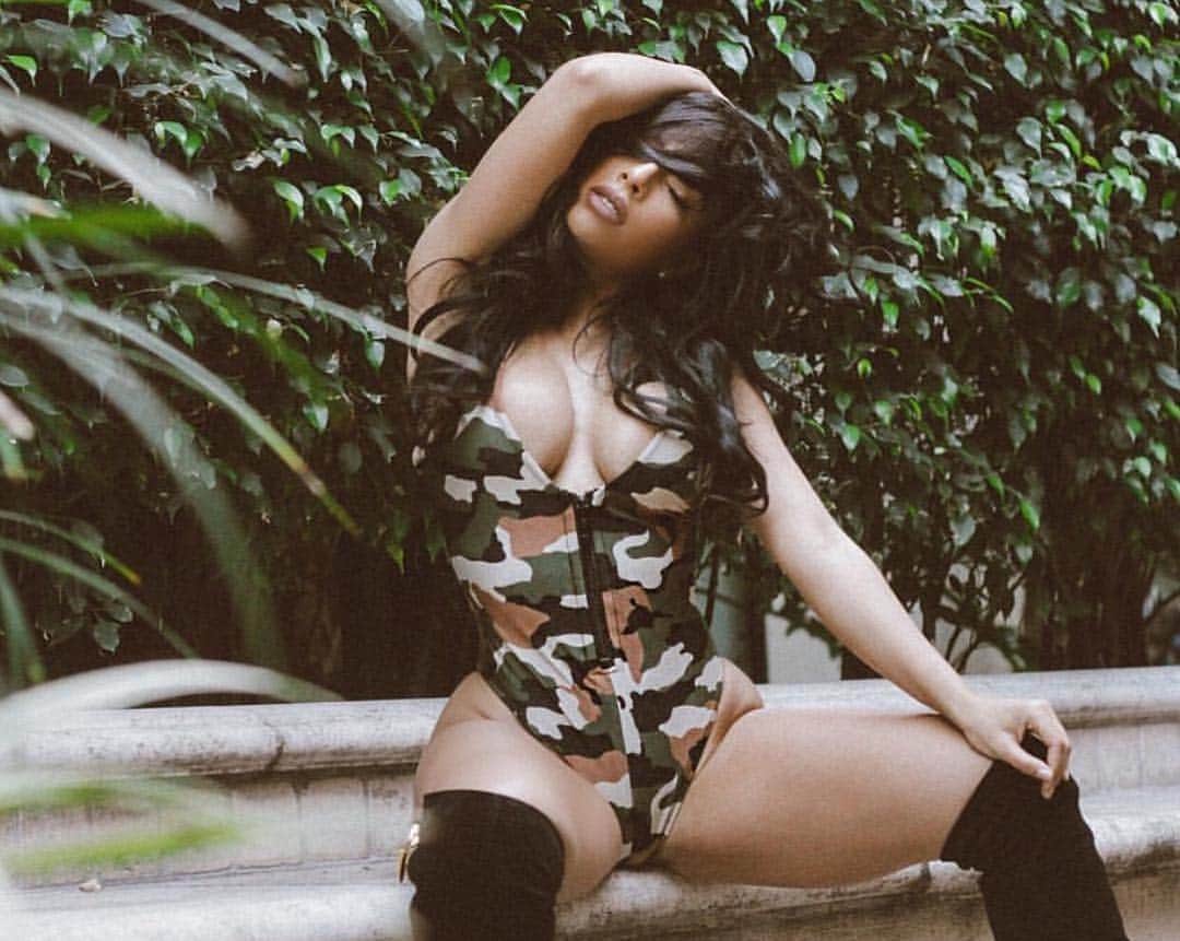 Charm Killingsのインスタグラム：「#CharmKillings」