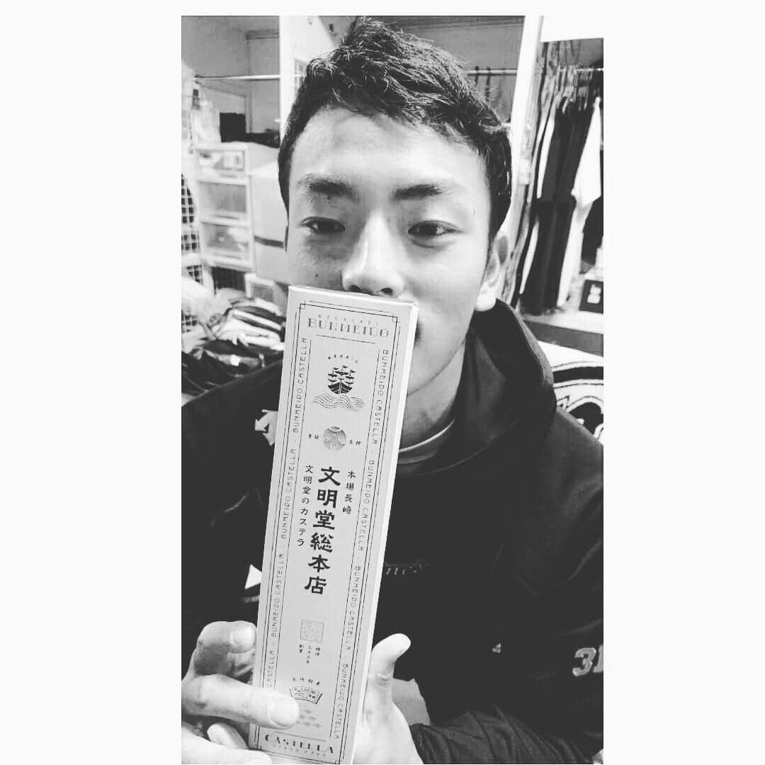 荻野貴司のインスタグラム：「３時のおやつに。」