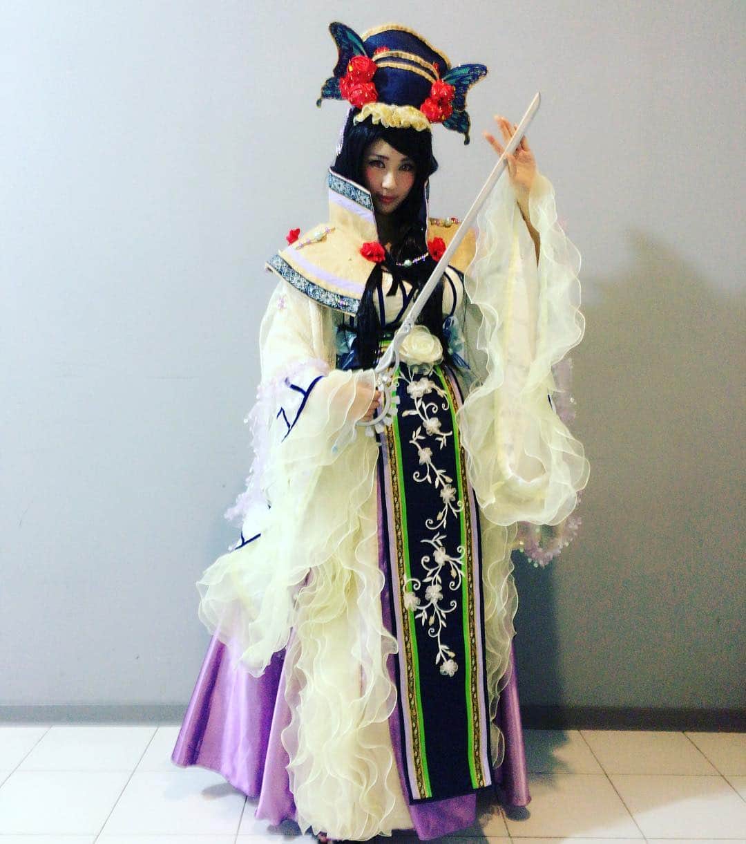 御伽ねこむのインスタグラム：「これから台北でThunderbolt Fantasy 東離劍遊紀の記者会見と試写会です！ 剣舞が難しい(~_~;) #試写会 #記者会見 #thunderboltfantasy東離劍遊紀 #台北 #剣舞 #難しい」