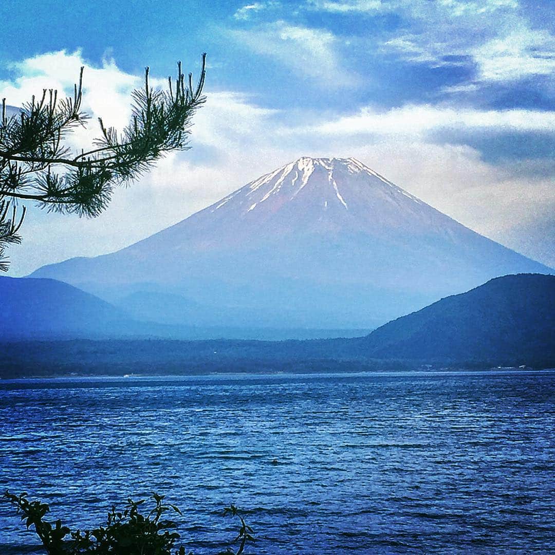 ヒロシさんのインスタグラム写真 - (ヒロシInstagram)「#富士山 #JAPAN #日本一の山 #山梨」5月30日 19時51分 - hiroshidesu.official