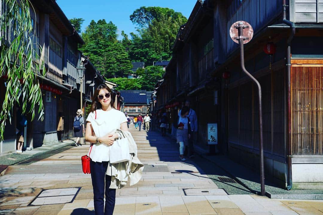笛木優子のインスタグラム：「明日楽しみにしています🌙💁😘🎀 #茶屋街 #金沢 #kanazawa」