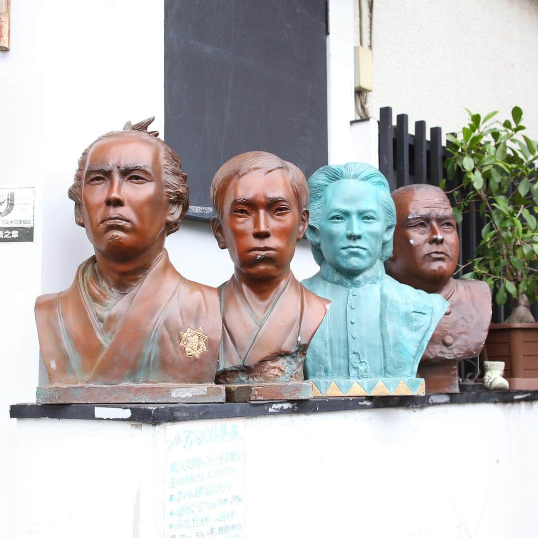 nostos booksのグルメインスタ