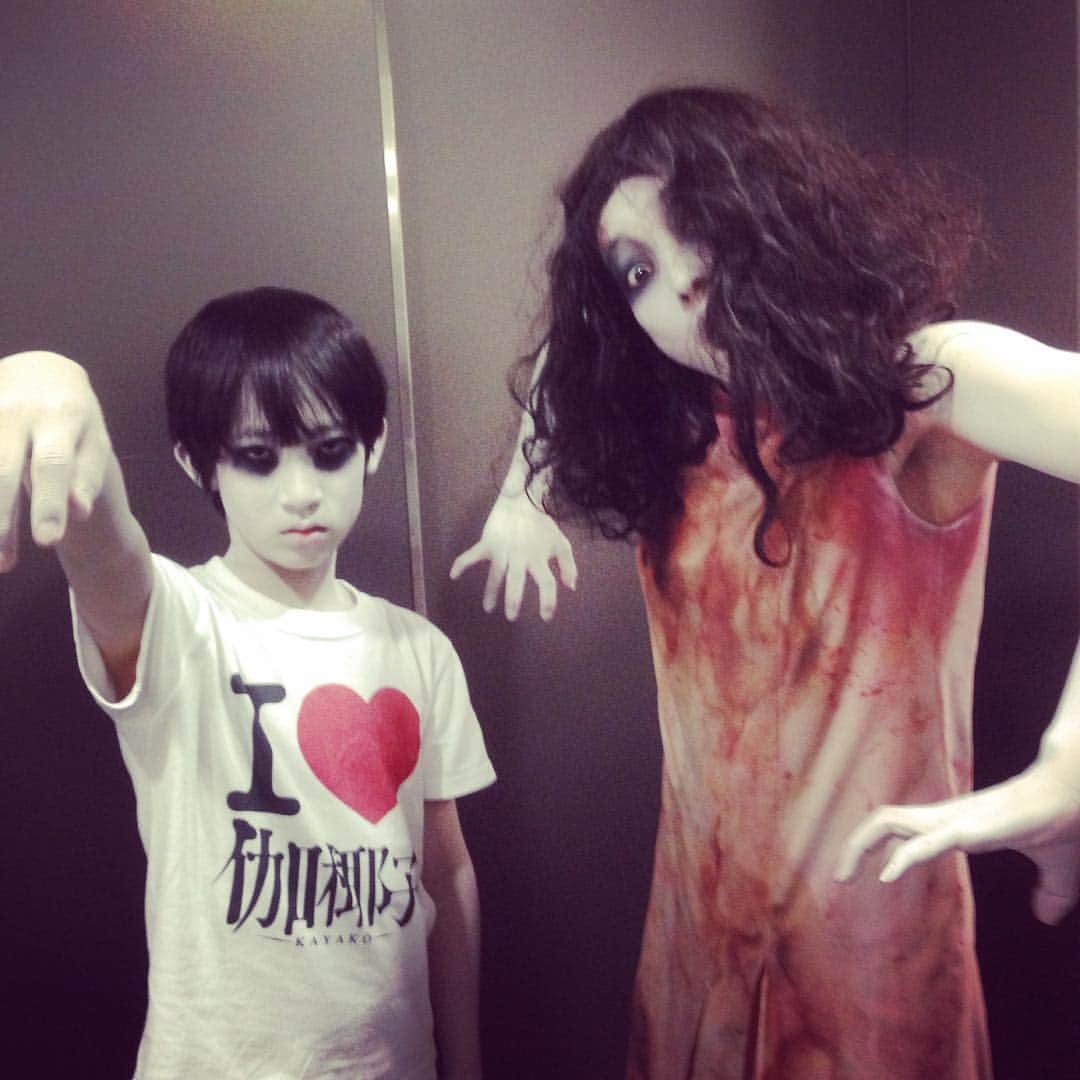 伽椰子と俊雄のほのぼの親子日記のインスタグラム：「あ゛あ゛あ゛あ゛あ゛（今から渋谷で写メ会やります） あ゛あ゛あ゛あ゛あ゛（来てね❤️） #渋谷MODI　#本日6/5（日）13時〜17時まで　#あ゛あ゛あ゛あ゛あ゛ #ニャー　#さだかや #sadakovskayako」