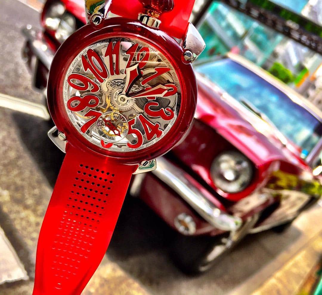 のインスタグラム：「manuale 48mm Crystal Red ¥324000- -------------------------------------------- #gagamilano #gaga #ガガミラノ #ガガ #crystal #クリスタル #skeleton #watch #tokyo #Osaka #la #hawaii #手巻き #pocketwatch #handwinding #coolwatch #l4l #like4like #followme」