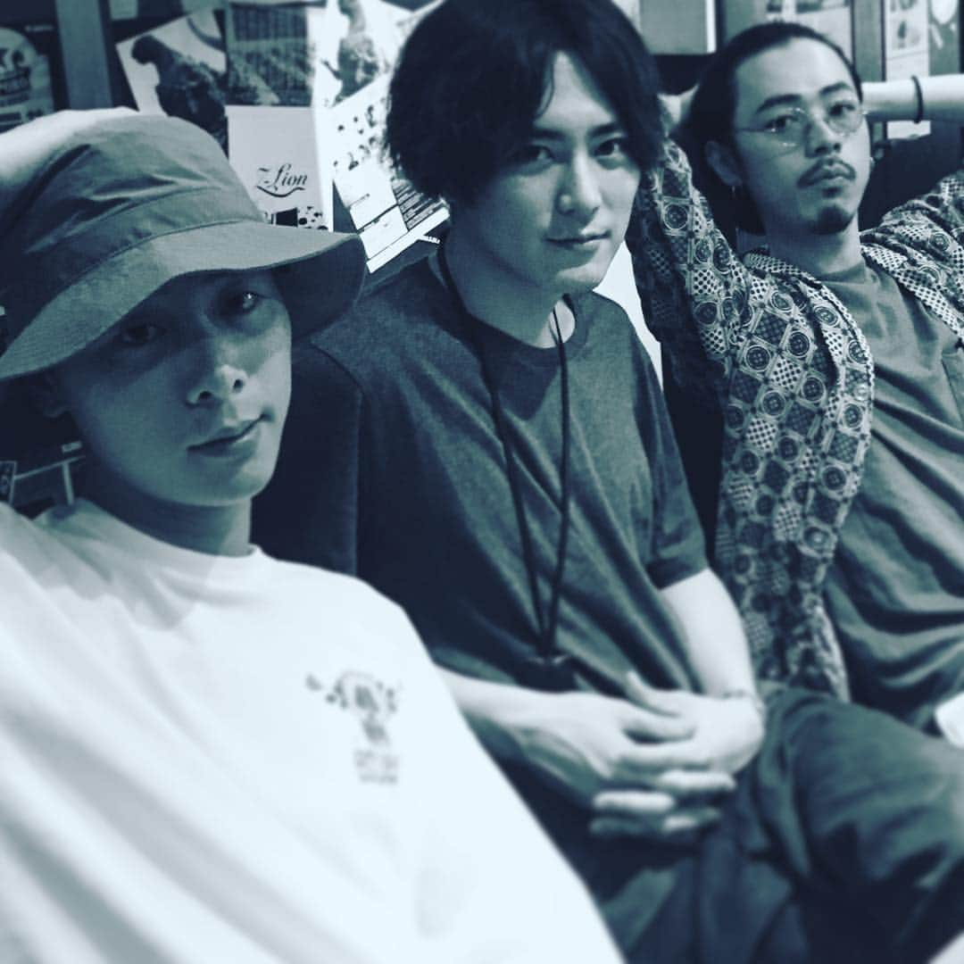 間宮祥太朗さんのインスタグラム写真 - (間宮祥太朗Instagram)「suchmos ゲリラ 最高」6月7日 22時20分 - shotaro_mamiya