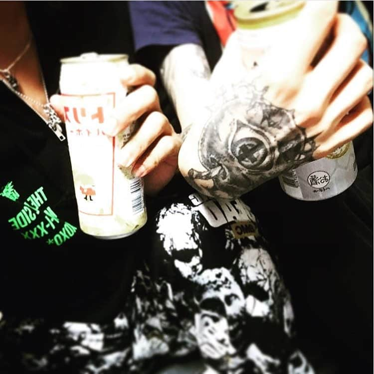 綴さんのインスタグラム写真 - (綴Instagram)「おやすみ」6月8日 1時14分 - tzk_cristate_