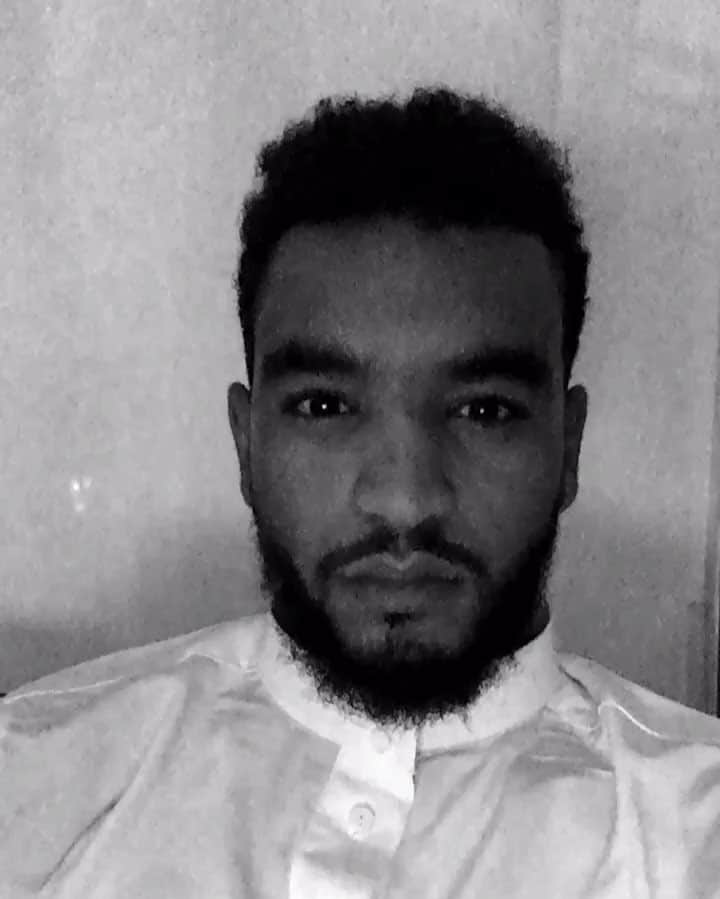 ビレル・オムラニのインスタグラム：「C'est l'heure de jouer à fifa lol #fifa16#fifa#ramadan#family#metz」
