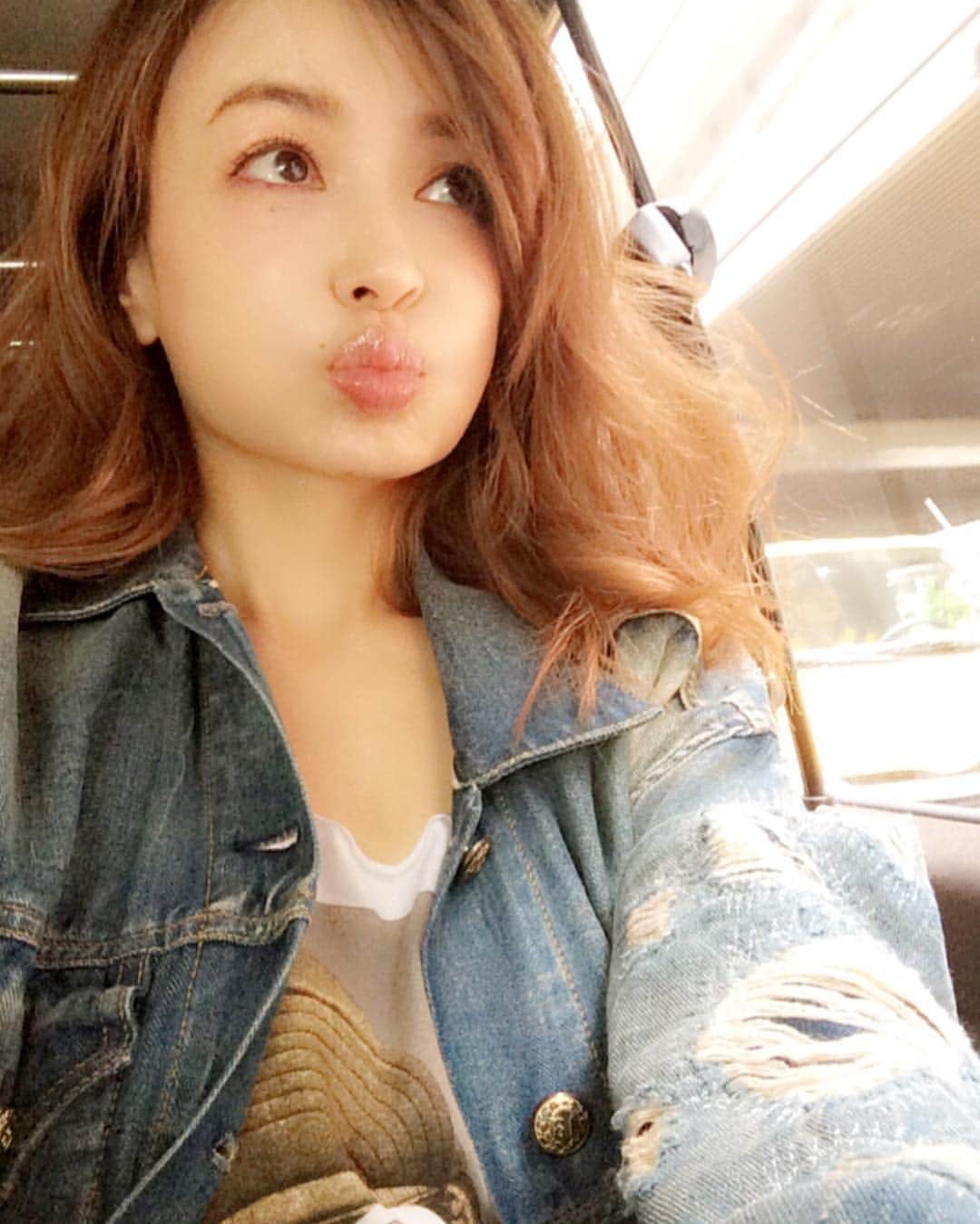 のインスタグラム：「撮影終了‼️これから今度出演するTV番組の打ち合わせに向かってま〜す🚀 #急げ#risahirako #平子理沙」