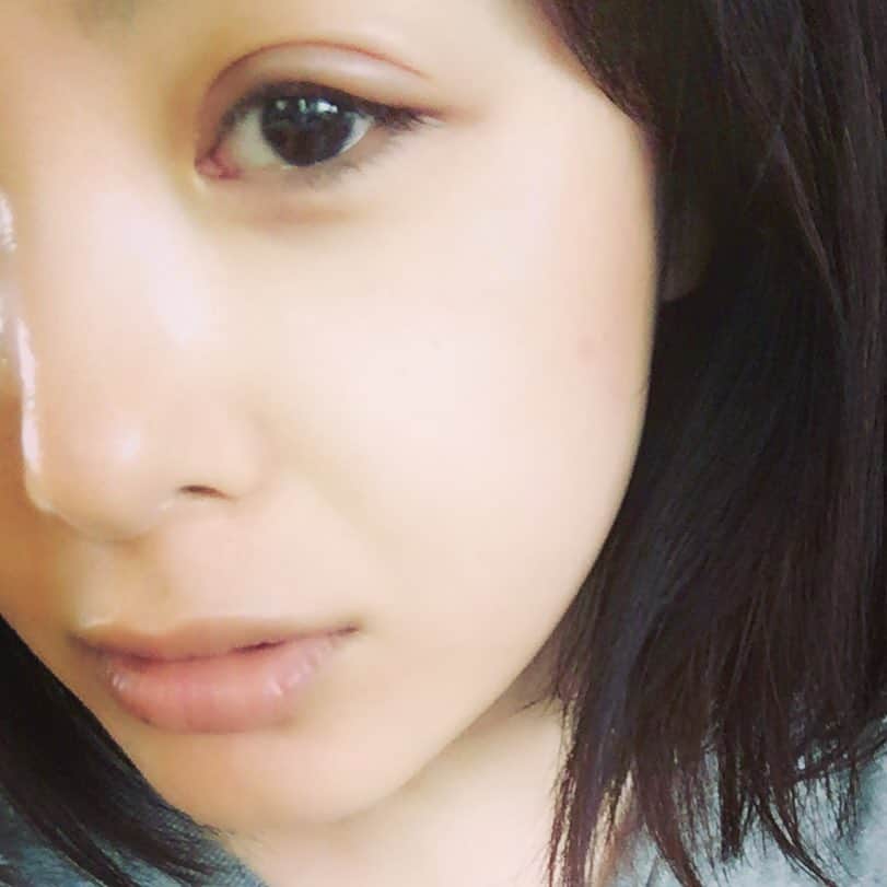 江頭ひなたさんのインスタグラム写真 - (江頭ひなたInstagram)「ものもらい😭😭😭💦腫れてるのわかるかなー？瞬きも痛い💦💦病院行かなきゃー💦 #ものもらい #めばちこ #痛い #photooftheday #selfie #japanese #TiếngNhật #Japonais #Jepang #日语 #일본인 #ญี่ปุ่น」6月9日 16時35分 - hinataeto