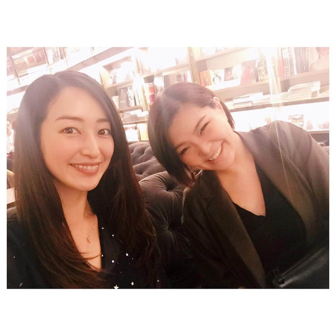 橘佳奈さんのインスタグラム写真 - (橘佳奈Instagram)「やっと会えた。 恋しかったよ、和美人。 _ #friends #bff #上野なつひ #橘佳奈 #話に夢中になりすぎてランチの味覚えてない #なのにお腹いっぱい #勿体無い」6月9日 18時56分 - tachibana__kana