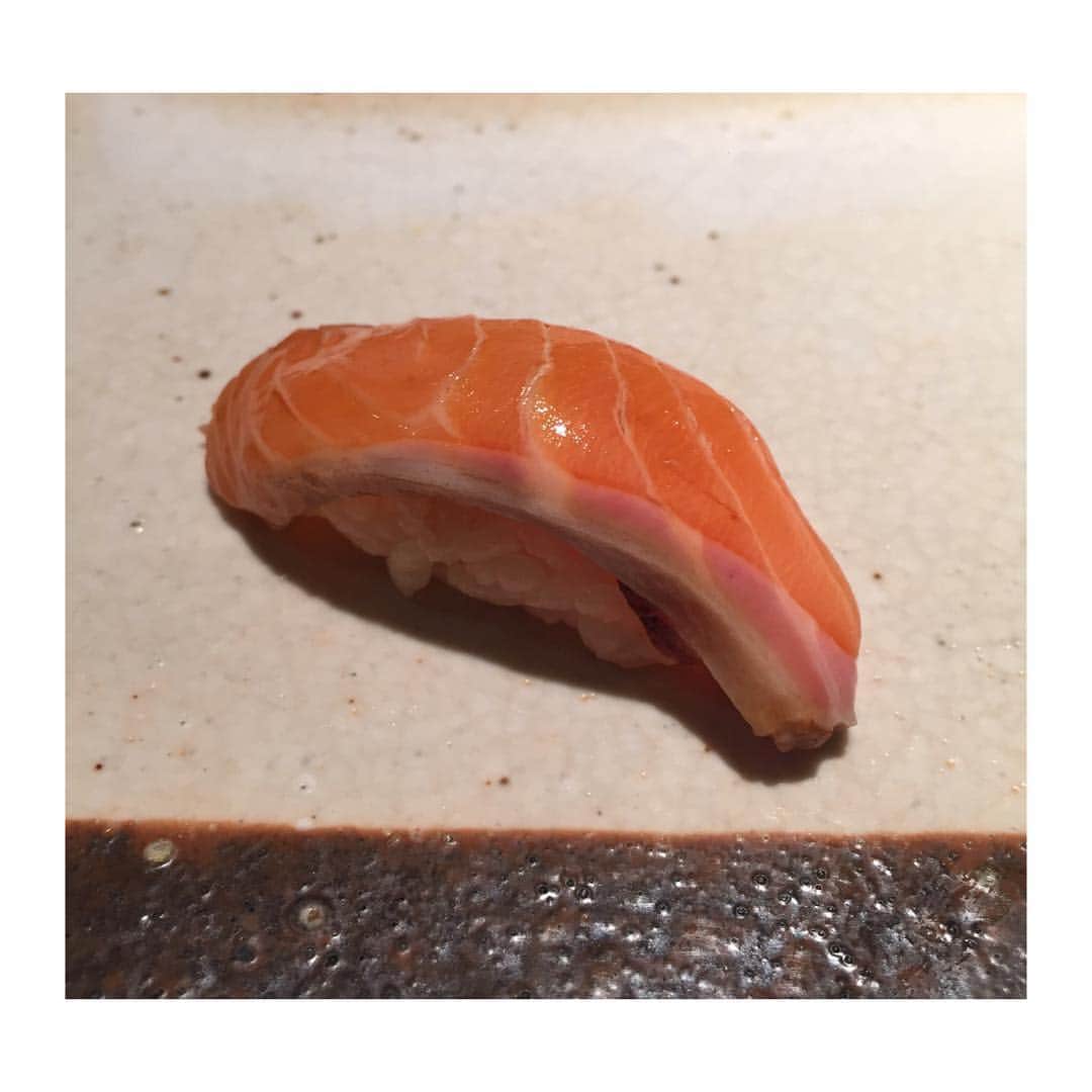 田母神智子のグルメインスタ