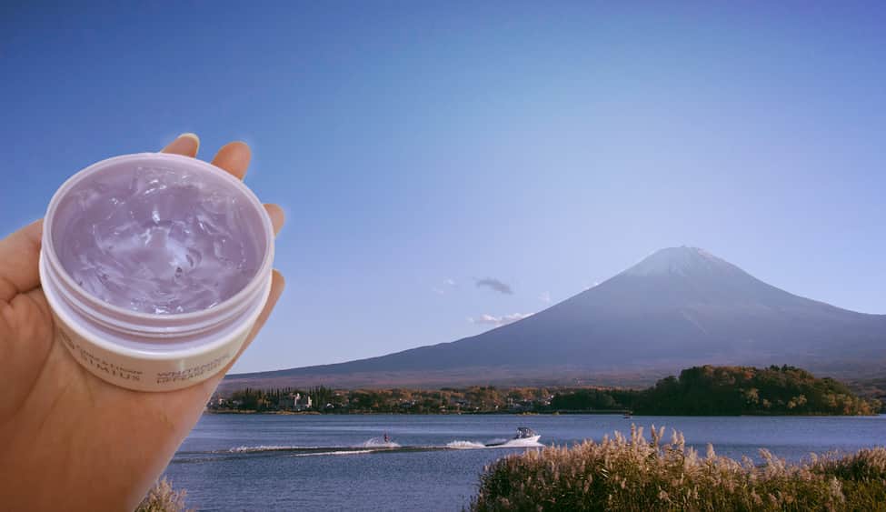 skincare_onのインスタグラム：「シミウスと富士（SIMIUS ＆ Mt. Fuji）」