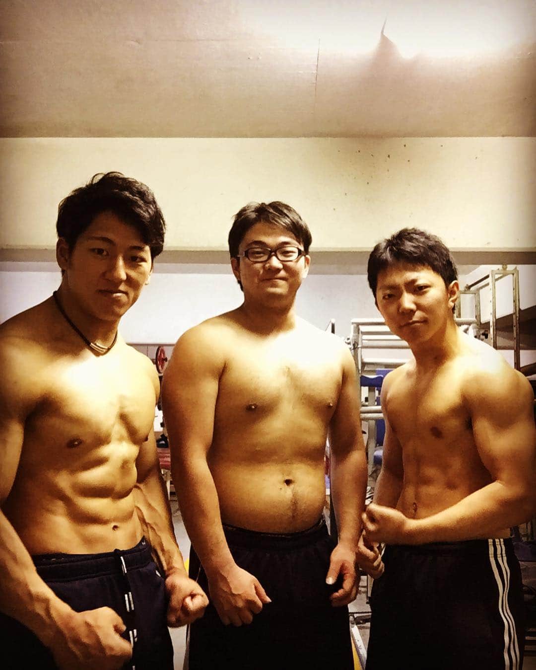 山本俊樹のインスタグラム：「全日本終わって種目練習してないけど、特別にどこか強化しなくても怪我治れば記録伸びると思う。それまで体幹トレーニングで下半身の力をバーベルに伝えれるように準備しときます！！！！」