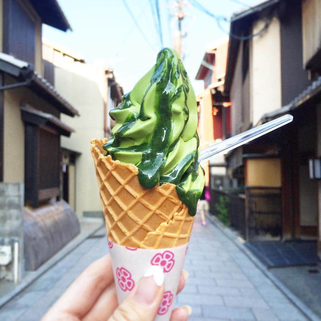 岡部あゆみのグルメインスタ