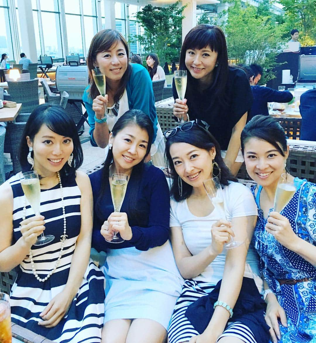 吉田玲奈さんのインスタグラム写真 - (吉田玲奈Instagram)「久々集合ー♪時間が足りない〜♡ #女子会 #BBQ #女子会BBQ #宮内知美 #有藤文香 #宇田麻衣子 #山田玲奈 #吉田玲奈」6月12日 0時02分 - reina.yoshida.ciel.1218