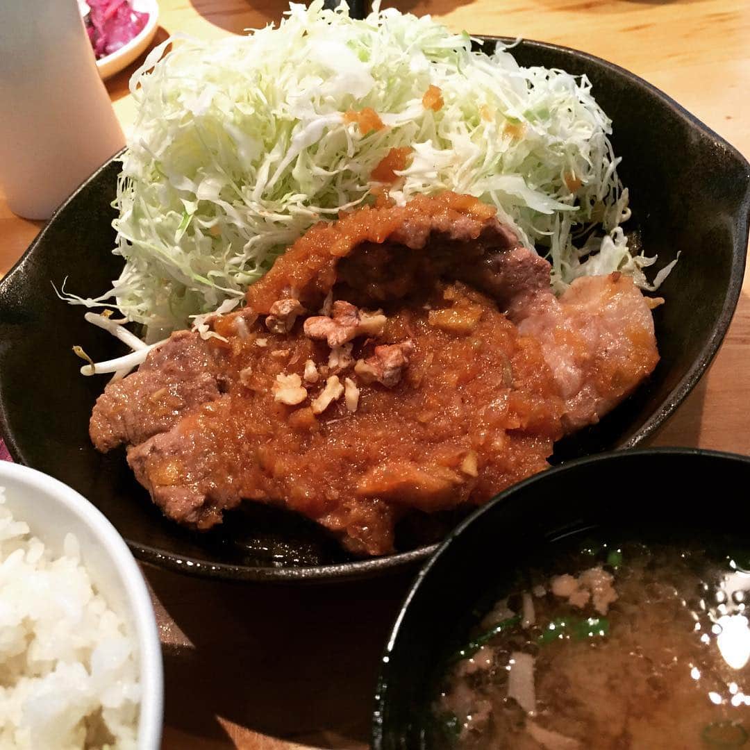 岡峰光舟のグルメインスタ