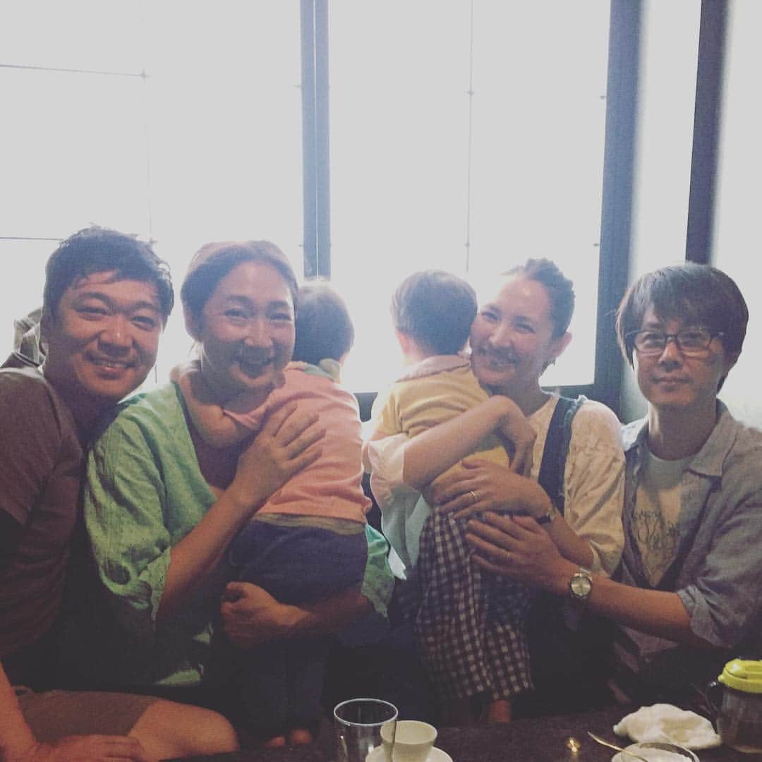 浜島直子さんのインスタグラム写真 浜島直子instagram 今日は桝谷さん 虻ちゃん夫妻とランチしてきました 3ヶ月違いの息子を持つもの同士 話が通じまくりで面白かったなぁ イタリアンシェフの桝谷さんが作るご飯 そりゃあ美味しいよね 笑 そりゃあ1歳4ヶ月の