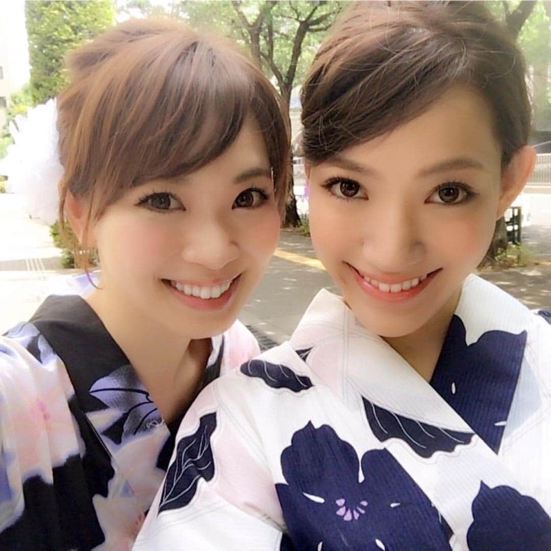 那須愛里さんのインスタグラム写真 - (那須愛里Instagram)「美人百花の撮影で 美咲ちゃんと浴衣👘🎇🌻 * * 百花のスター的存在なのに いつも優しく話しかけてくれる♡" 嬉しい!!可愛い!!美女!! * * みんなとたくさん 撮ったので随時UPしまーす👭🌼✨ * #美女 #美人 #可愛いママ #美人百花 #読者モデル #読モ #撮影 #浴衣 #浴衣女子 #きものやまと #japnesegirl #japanese #fashionmagazine #bijinhyakka #instafashion #photoshooting #happytime #followme #instadiary #fashion #yukata #kimonoyamato」6月13日 12時22分 - aaairixoxo