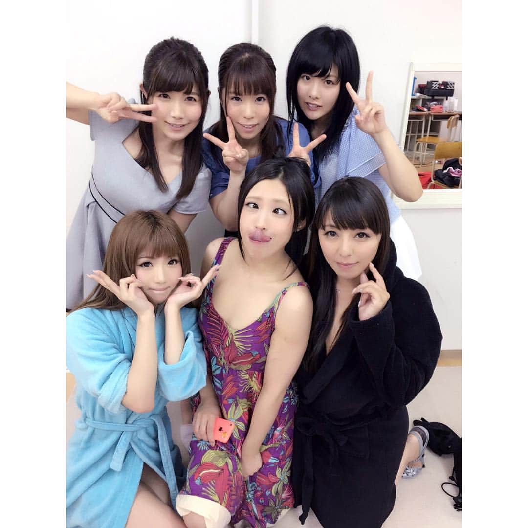 水城りののインスタグラム：「DVDみてね💞ぜったい💞」