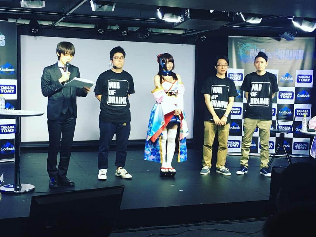 御伽ねこむのインスタグラム：「WAR OF BRAINSの発表会に出演させて頂きました！ 生配信でご覧くださいました皆さん、ありがとうございましたー！  #発表会 #wob #吉田尚記 #タカラトミー」