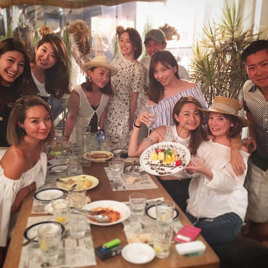 平山美香のインスタグラム：「キョン&ちなみん💜HBD🎂💕神戸からの頼もし過ぎる後輩達でお祝い😎 #HBD #おめでとう」