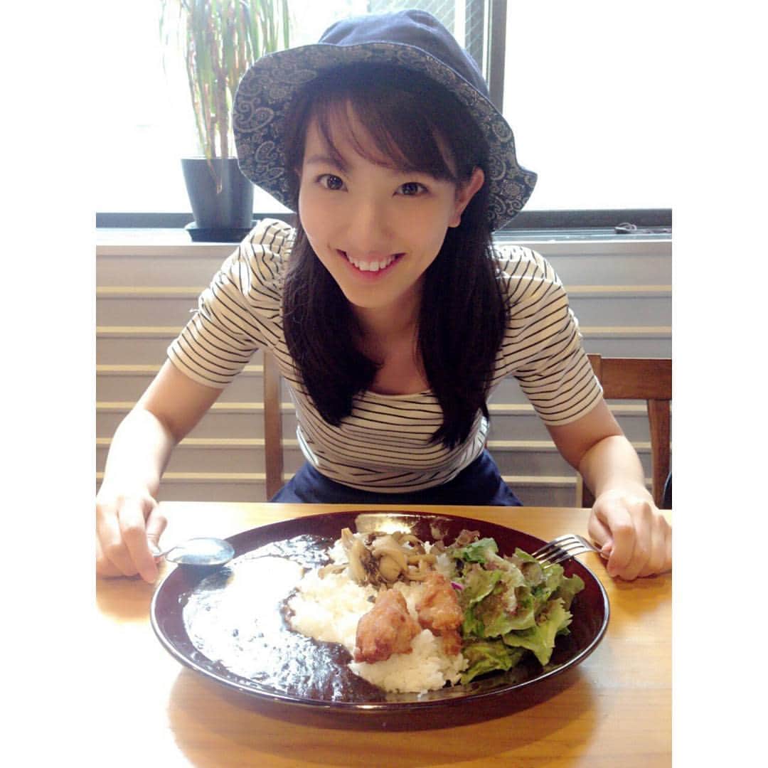 北川莉子さんのインスタグラム写真 - (北川莉子Instagram)「☺🍛💓 #100時間カレー B＆R🍴 #第4回神田カレーグランプリ優勝店👑 すっっごく美味しかった😍💓 また食べたいな〜😋🍴 もうすぐ金沢に着きます🚄✨」7月15日 16時15分 - rico_kitagawa