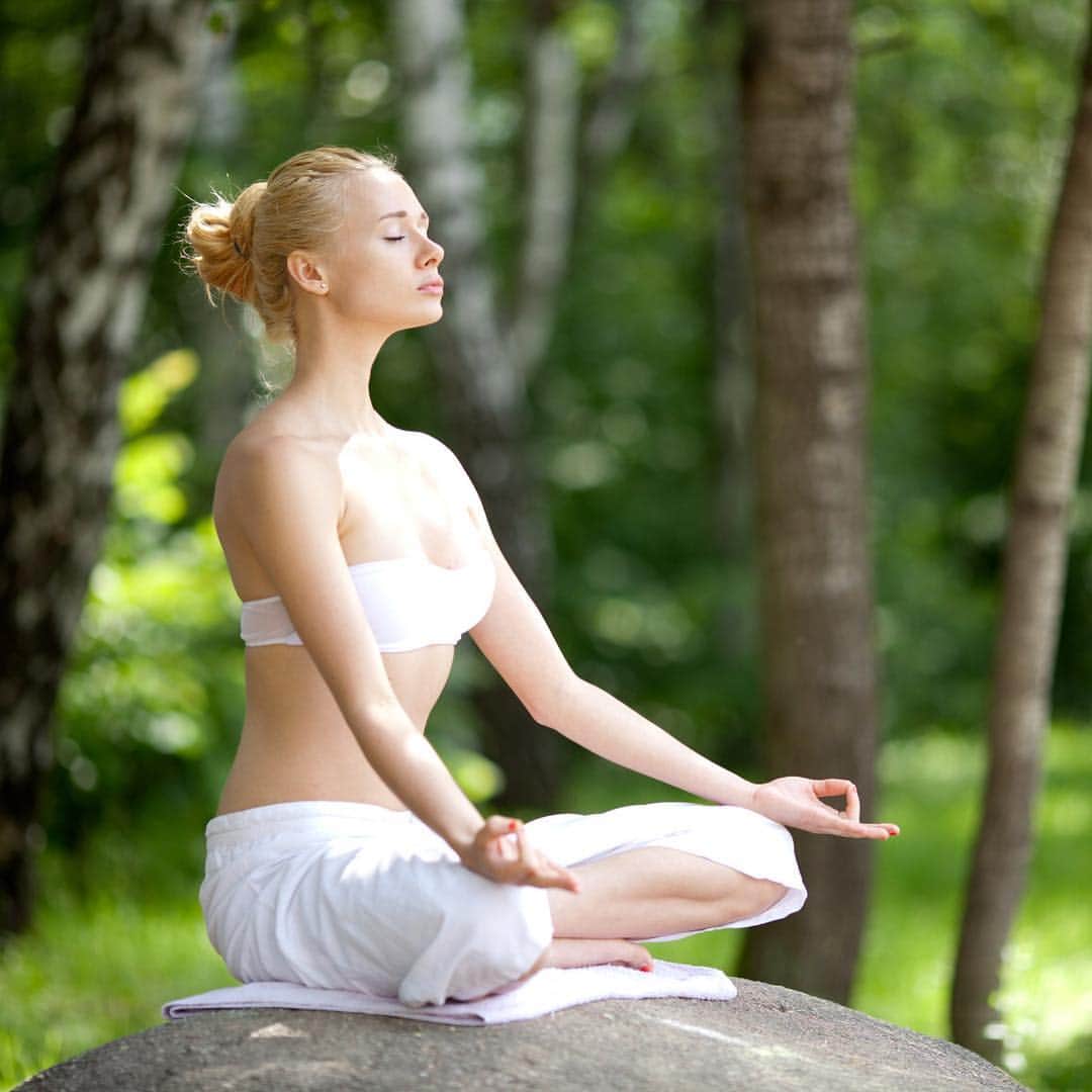 コレガノのインスタグラム：「#ヨガ #yoga #요가  #ダイエット #diet #다이어트 #エクササイズ #exercise  #엑서사이즈 #エステ #esthe #에스테틱 #瞑想 #meditation  #명상 #コレガノ #coregano #코레가노」