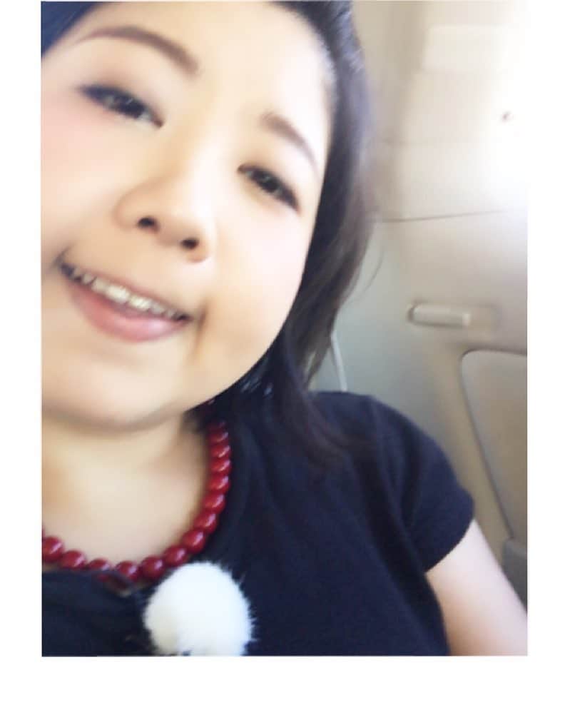 馬場園梓さんのインスタグラム写真 馬場園梓instagram 今日はcbc花咲かタイムズのロケで豊橋をうろちょろしたよ 風が強い時はピンマイクに白いフワフワのカバーがつくから可愛いよ 明日はcbc花咲かタイムズ生放送 こないだ犬山にロケに行ったのが流れるから見