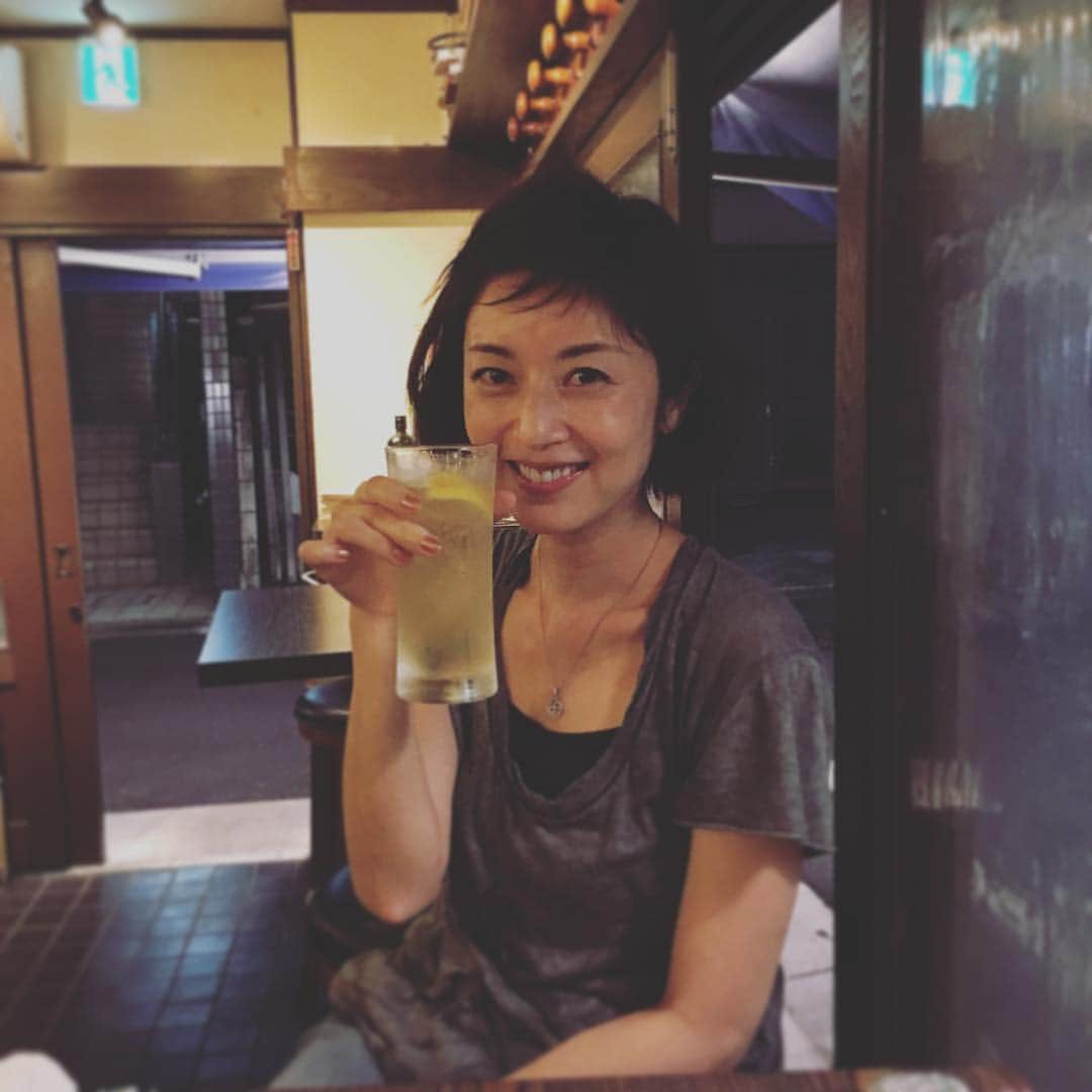 高岡早紀 さんのインスタグラム写真 - (高岡早紀 Instagram)「ほっと一息… 今夜もお疲れ様でした。。」7月16日 21時28分 - saki_takaoka