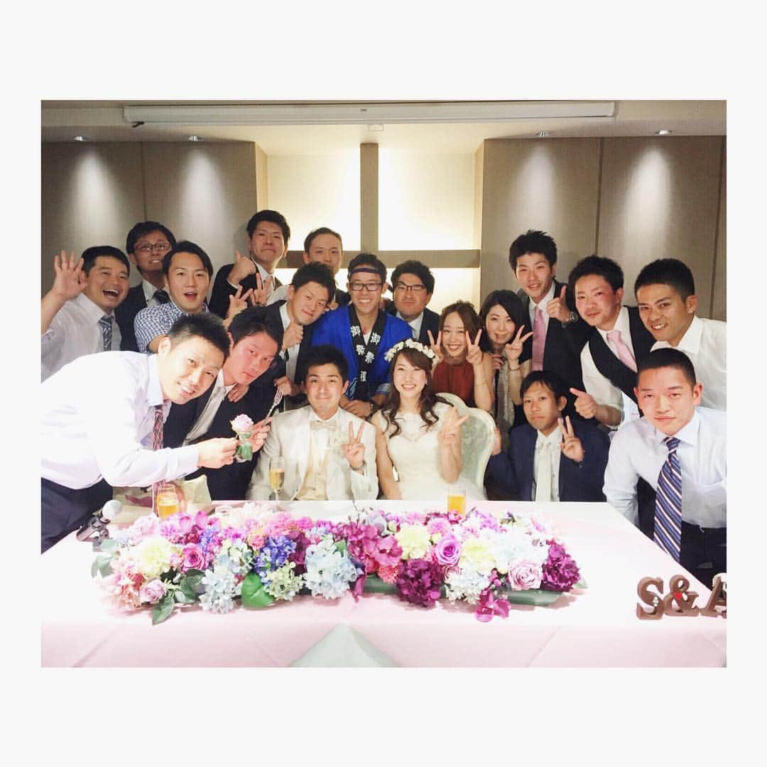 yukiss27のインスタグラム：「・ おめでとうございます☺️🙏🏼 卒業以来に野球部全員集まれて 嬉しかったな〜〜💕 ・ 大人になって、みんなで飲んで🍻 あの頃の話、あの時は出来なかった話なんかをしていると 楽しいことはまだまだあるんだなあ💪🏼💕💕 と思えたいい夜でした🌙 🌙 ・」