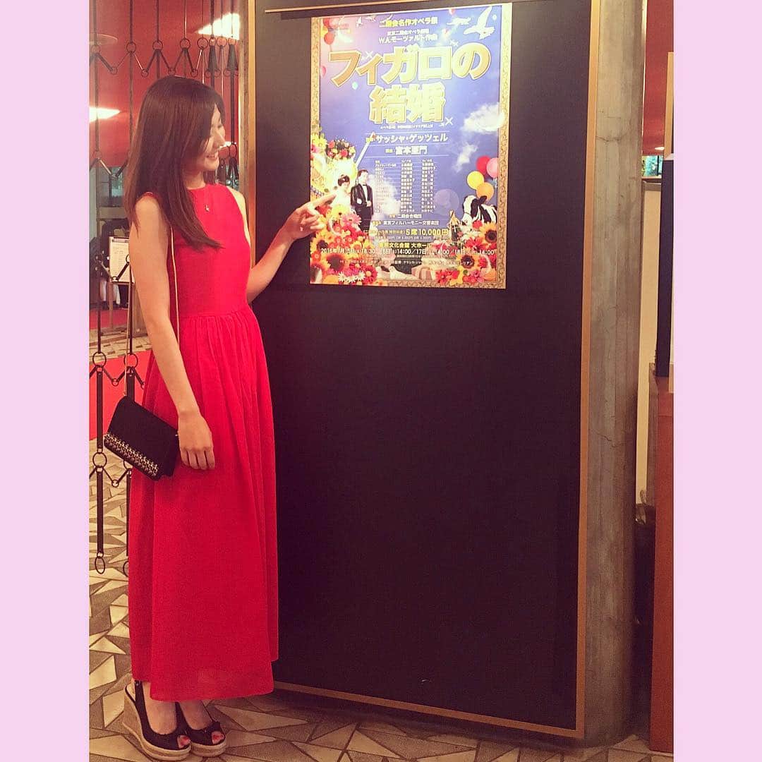 森本麻衣のインスタグラム：「オペラ大好き💓フィガロの結婚を見て来ました！素晴らしかった✨ #フィガロの結婚 #宮本亜門演出 #二期会名作オペラ祭 #モーツァルト #芸術に触れる大切な時間 #やっぱり生演奏が一番 #森本麻衣 #maimorimoto」