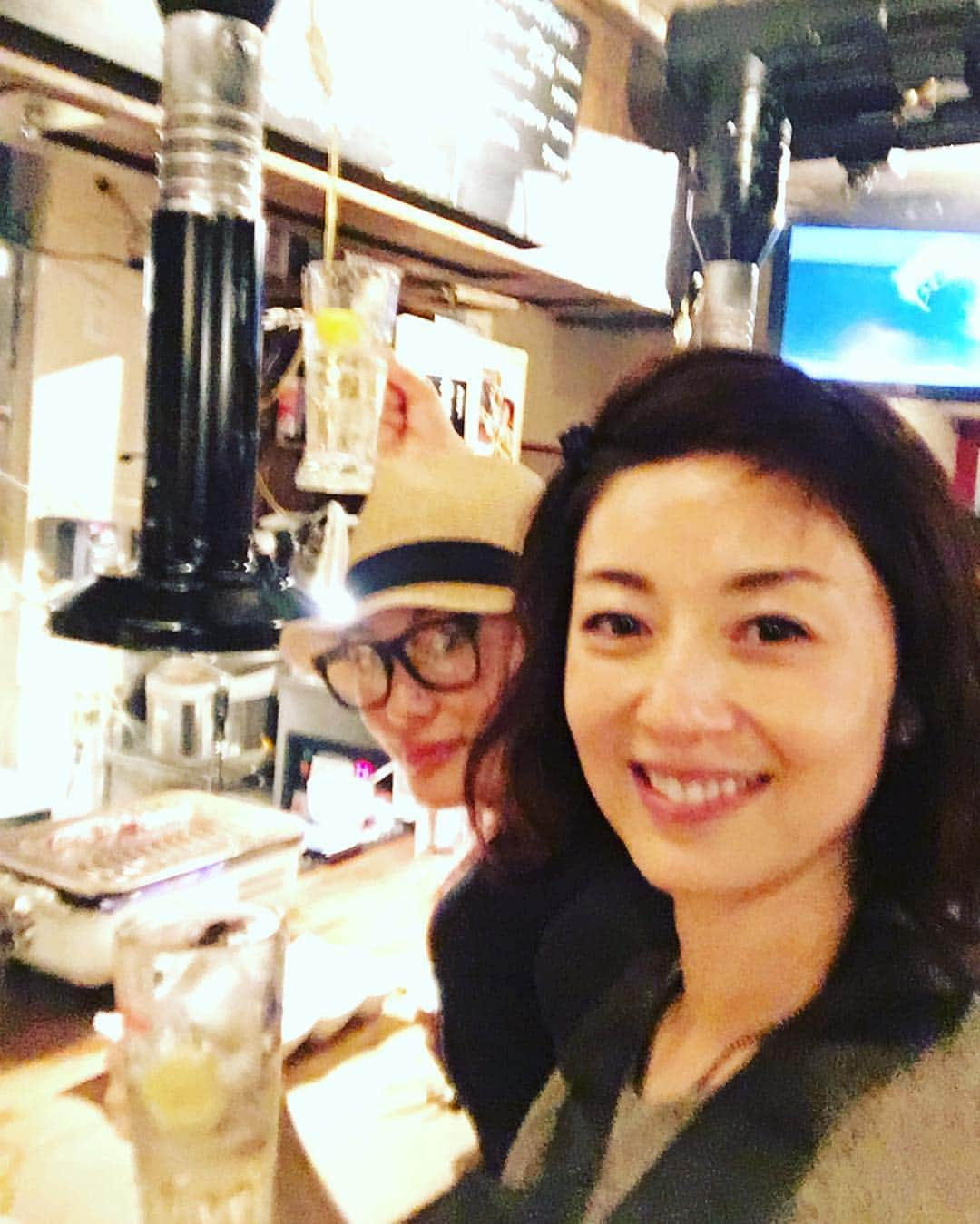 高岡早紀 さんのインスタグラム写真 - (高岡早紀 Instagram)「焼肉とハイボールで乾杯！ 今日もお疲れ様でしたっ」6月24日 0時39分 - saki_takaoka