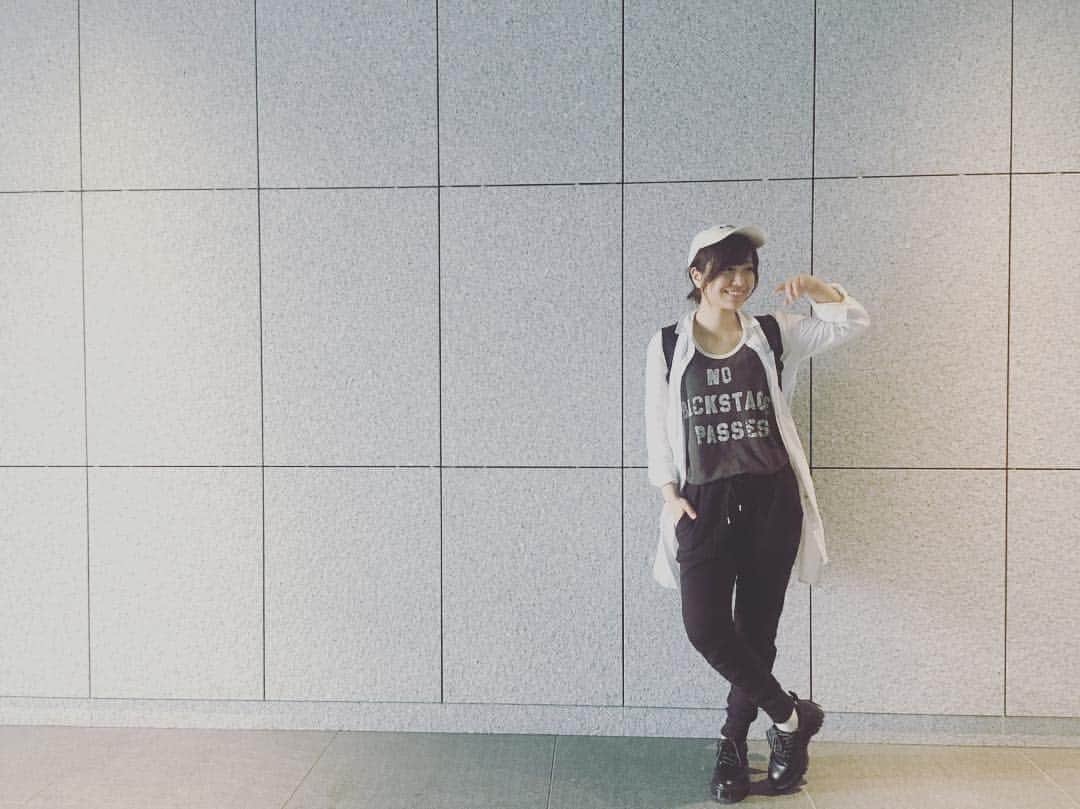 愛美さんのインスタグラム写真 - (愛美Instagram)「ラフな日◎ 風が気持ちよかったね〜！ 靴は何気におにゅ〜」6月25日 23時12分 - aimin_official