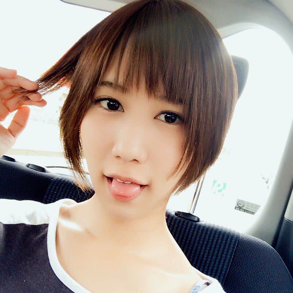 湊莉久ちゃん応援のインスタグラム：「image from her Twitter"Thank you very much. I want all the people of the world to know riku minato. Pragmatically, by writing in English messages as well." #湊莉久#AV女優#Pornstar#rikuminato#sexy#sensuality#hot#hotgirl#eroticastic#jav#javidol#japanesegirl#gravure#japanesemodel#asianfetish#shortskirt#panties#lingerie#bikini#fitbeauty#hotgirls#playmate#playboythailand#kawaii#oppai#japanesegirls#koreangirl#chinesegirl#ass」