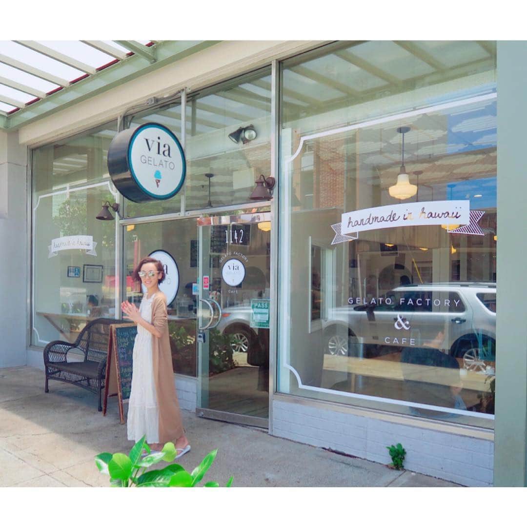 村上沙織さんのインスタグラム写真 - (村上沙織Instagram)「kaimukiにあるジェラードやさん。 via gelatoへ👌😋 相変わらず店内も可愛くて美味しかったです❤️❤️❤️ #viagelato#hawaii#kaimuki」6月27日 8時48分 - rosysaorimonster