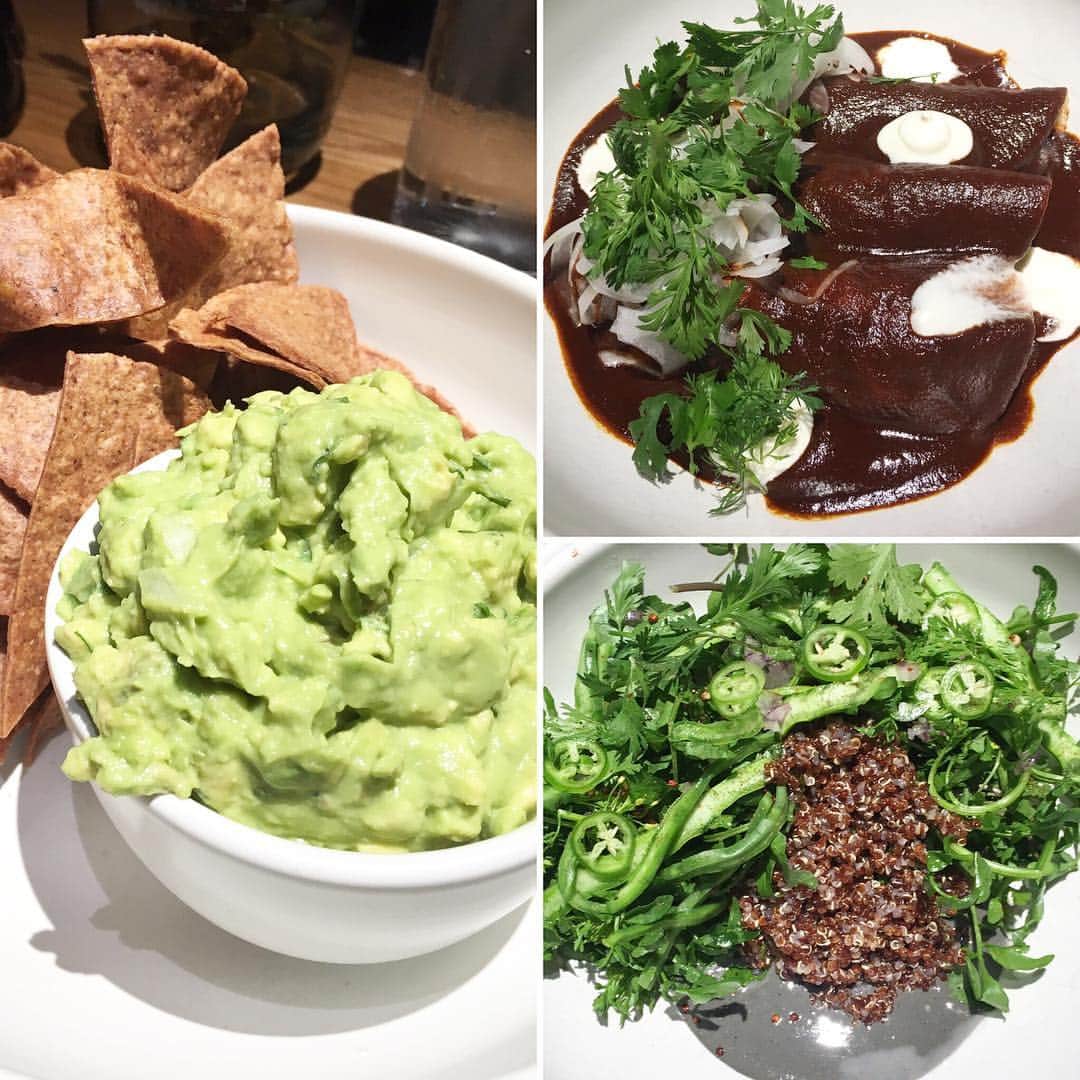 久保田智子のインスタグラム：「We should definitely expect more to Mexico! Yum! #cosme #unionsquare #ny #newyork #food #foodie #mexican #ニューヨーク」