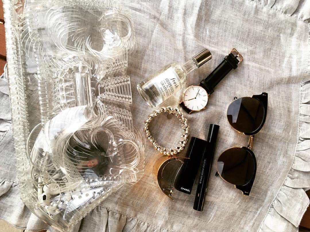笛木優子のインスタグラム：「☔️ #danielwellington #mamekurogouchi」