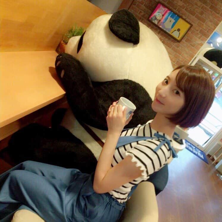 堀みづきさんのインスタグラム写真 - (堀みづきInstagram)「パンダとお茶☕️💕 #パンダ#カフェ#まったり #パンダスタグラム #みづきのパンダ巡り」6月28日 17時26分 - mizuki_027